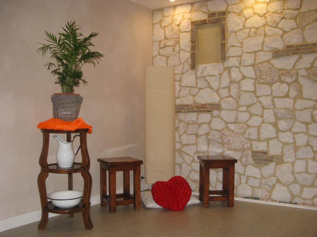 Wind'S House Bed and Breakfast Pove del Grappa Exteriör bild